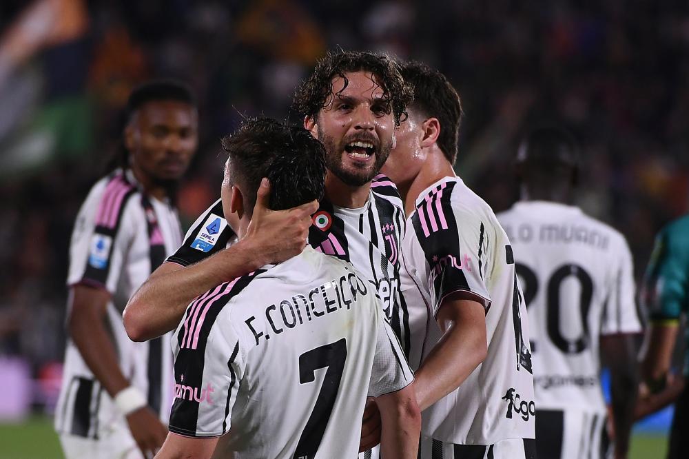 海兰德：泰伦卢在开玩笑，他是一个很棒教练&好人